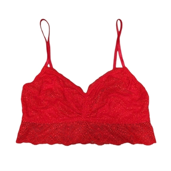 ⭐️ HOST PICK ⭐️ NWT Victoria's Secret PINK Lace Bralette Bra PRICE FIRM - Picture 2 of 4